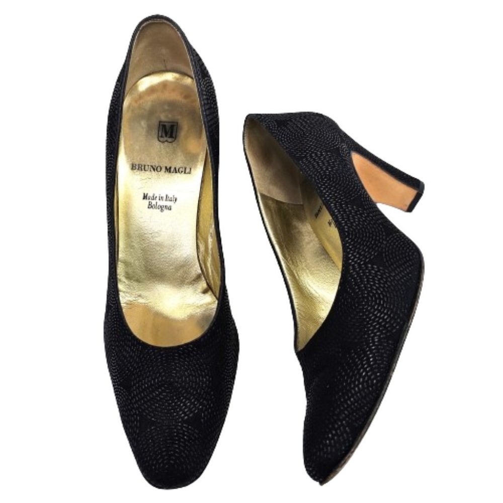 Bruno Magli Black Suede Embossed Vintage Mid Alomond Toe Pump Heel Shoes Sz 6.5 - Picture 13 of 13